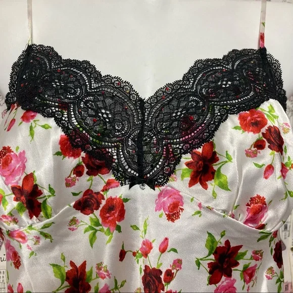 Victoria’s Secret Cami Set Satin Large - Picture 2 of 16